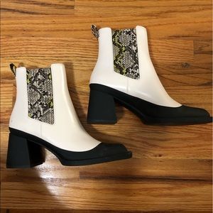 FLARED HEEL COLORBLOCK LIZARD BOOT 🦎